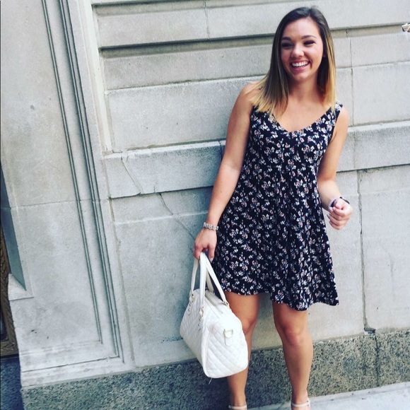 American Eagle Outfitters Dresses & Skirts - Black Floral American Eagle Dress